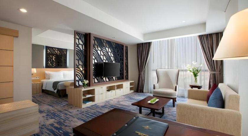 Hotel Grandhika Pemuda Semarang Zewnętrze zdjęcie