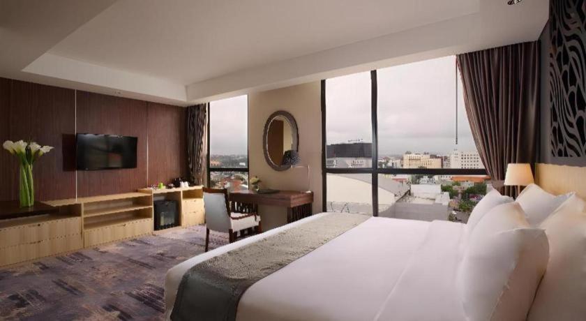 Hotel Grandhika Pemuda Semarang Zewnętrze zdjęcie