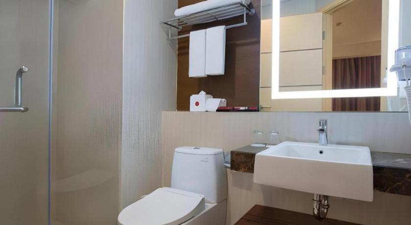 Hotel Grandhika Pemuda Semarang Zewnętrze zdjęcie