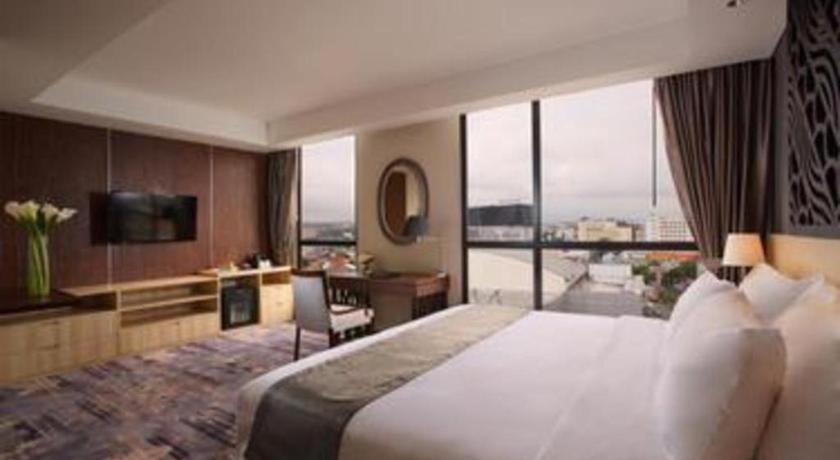 Hotel Grandhika Pemuda Semarang Zewnętrze zdjęcie